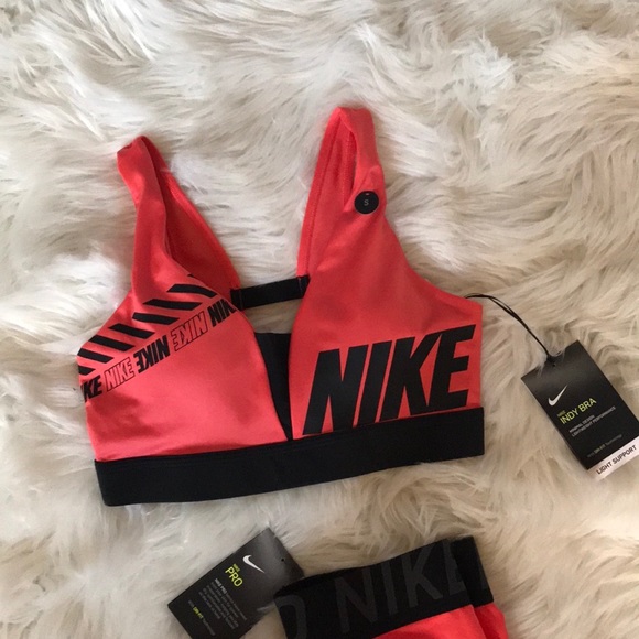 NWT! Nike Sports Bra/Tights 2 piece Set Size Small - Picture 5 of 15